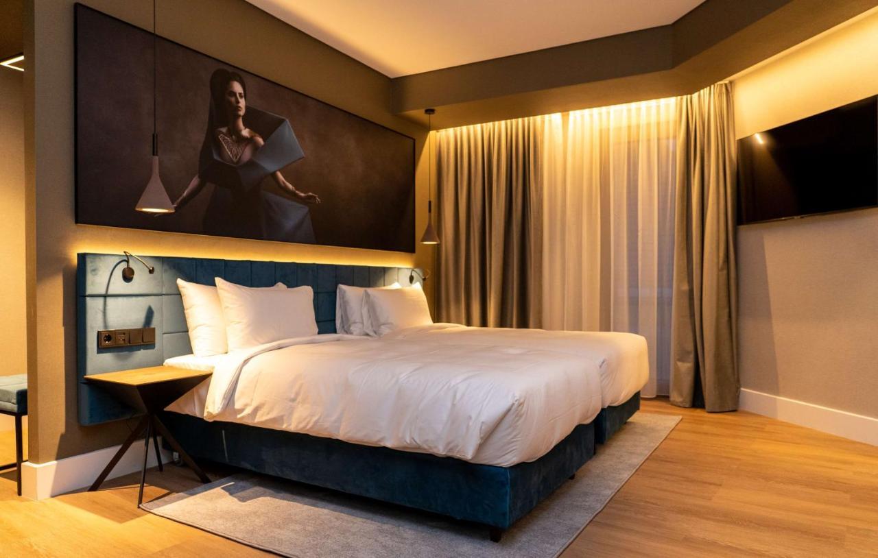 Radisson Blu Aurum Hotel, Брашов Екстериор снимка Deluxe room