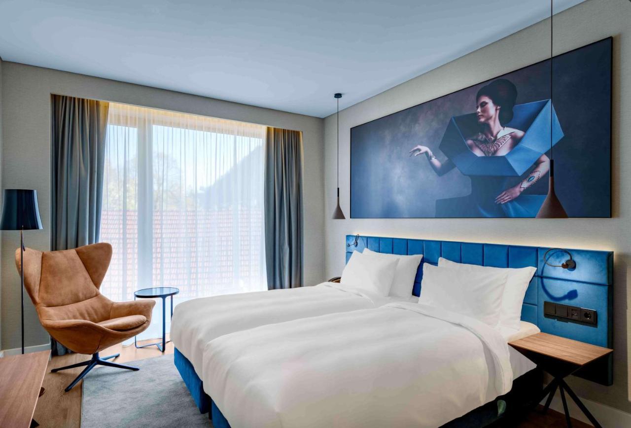 Radisson Blu Aurum Hotel, Брашов Екстериор снимка A room at the hotel