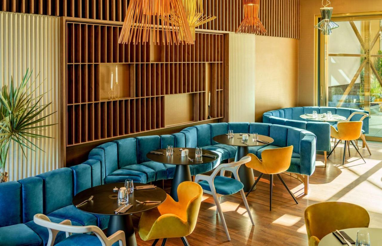 Radisson Blu Aurum Hotel, Брашов Екстериор снимка Restaurant